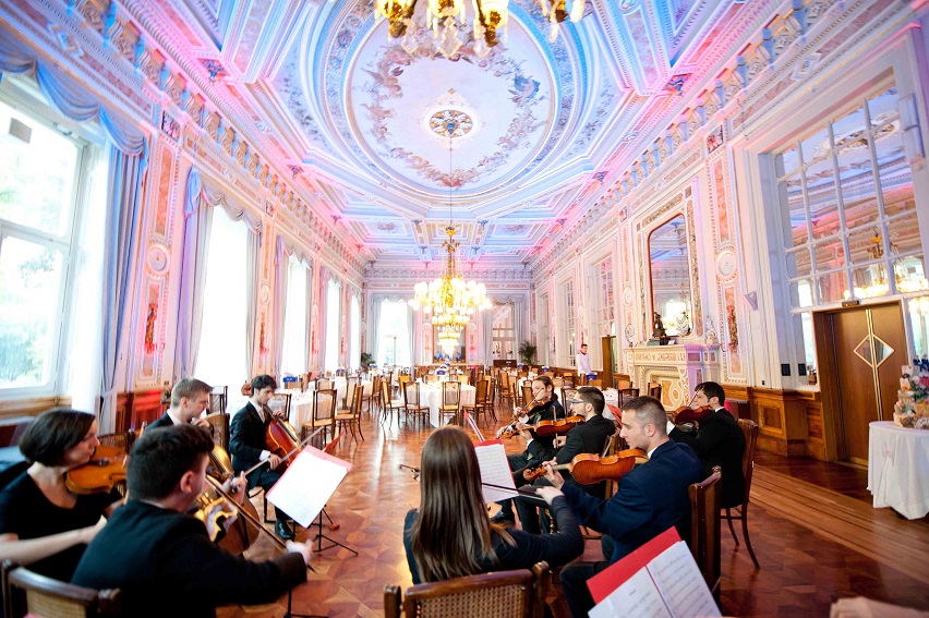 ROYAL_HALL_CONCERT